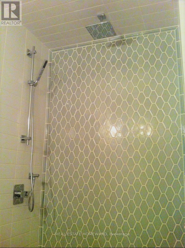 1st Floor - 36 Caroline Avenue, Toronto, Ontario  M4M 2X7 - Photo 8 - E12921976