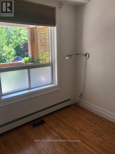 1st Floor - 36 Caroline Avenue, Toronto, Ontario  M4M 2X7 - Photo 9 - E12921976