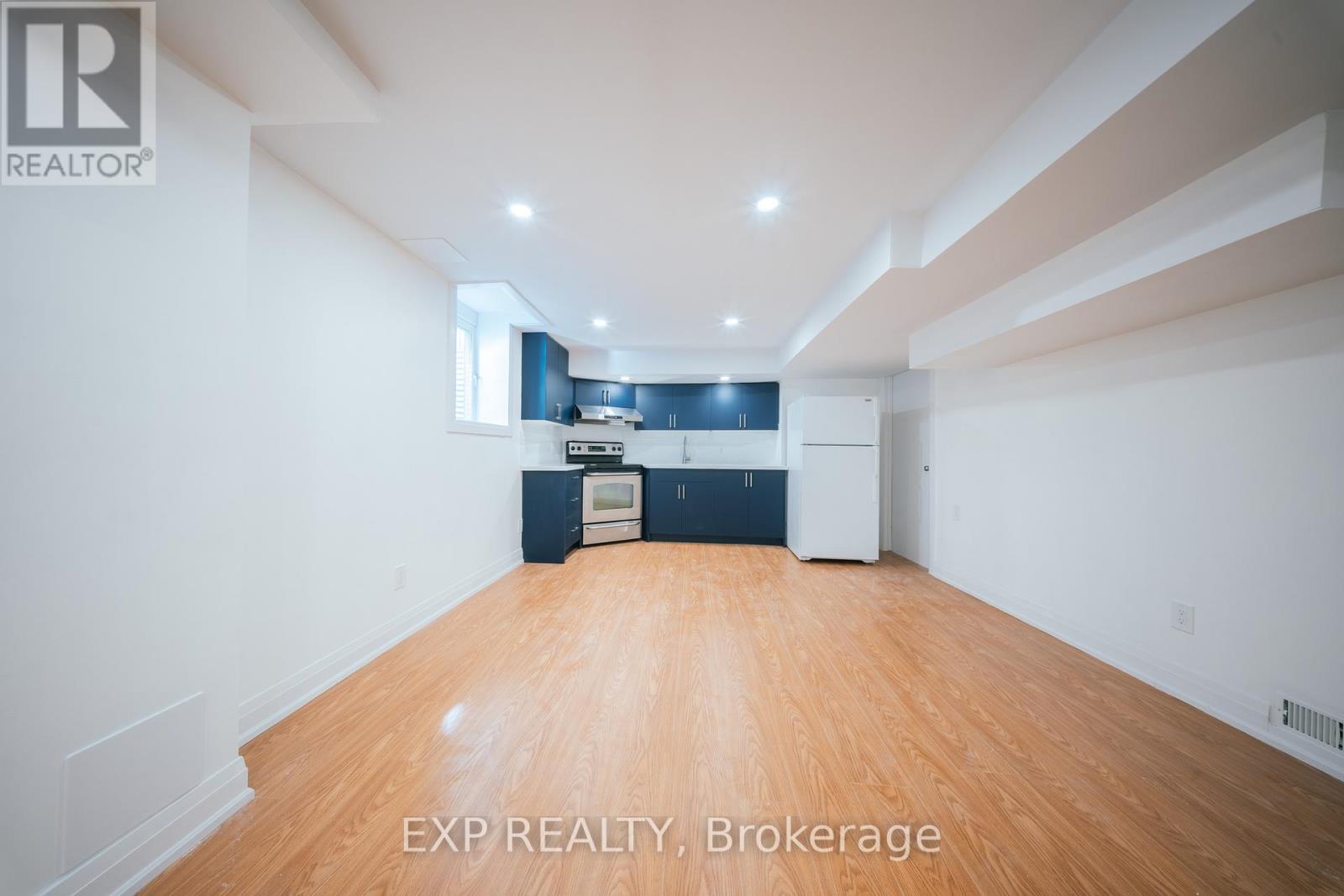 Bsmt - 45 Hemingford Place, Whitby, Ontario  L1R 1E7 - Photo 11 - E12921984