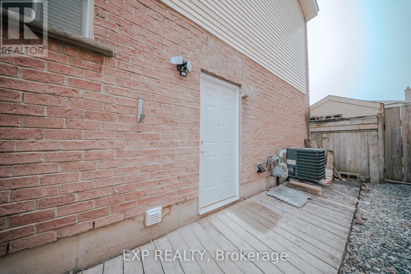 Bsmt - 45 Hemingford Place, Whitby, Ontario  L1R 1E7 - Photo 15 - E12921984