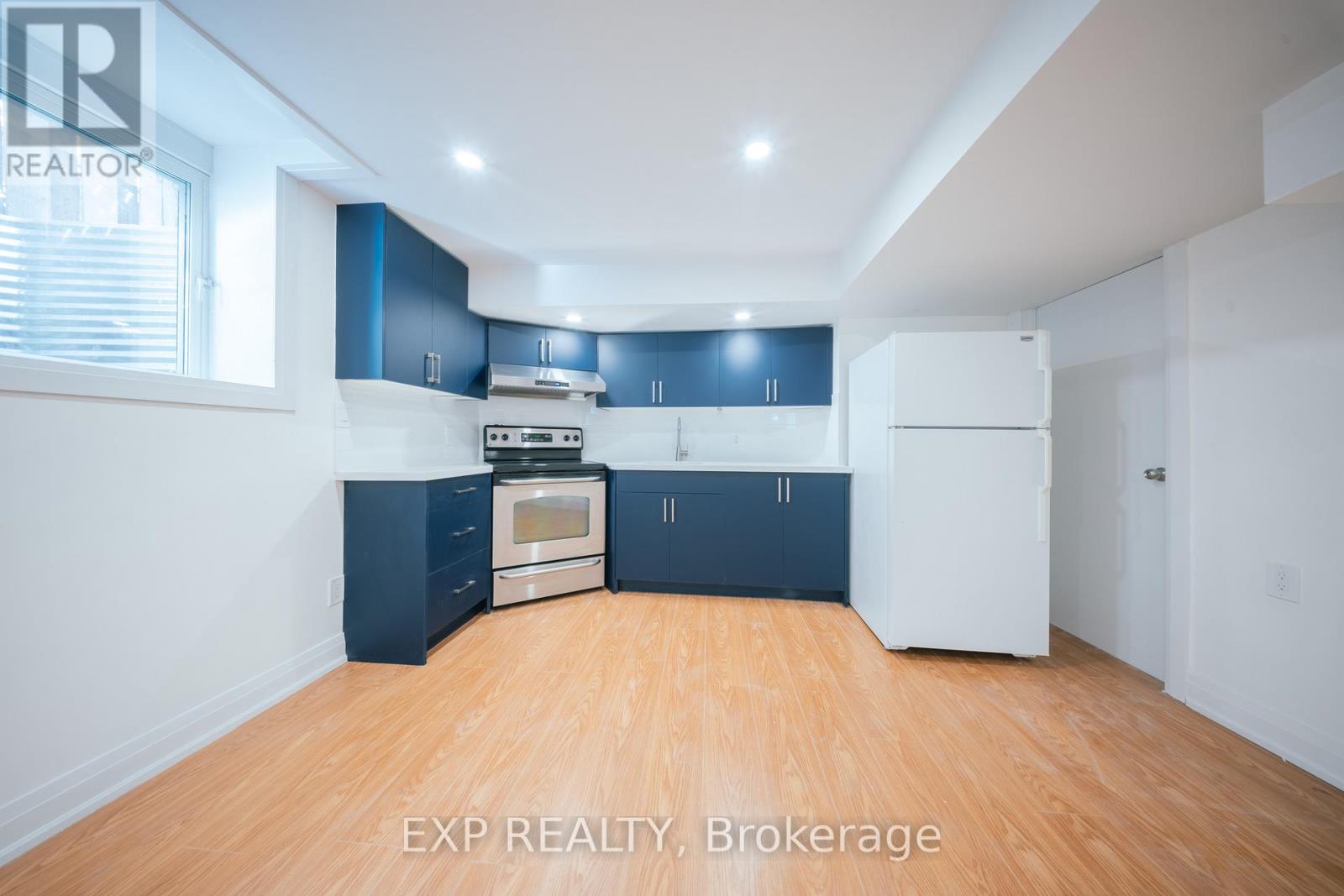 Bsmt - 45 Hemingford Place, Whitby, Ontario  L1R 1E7 - Photo 4 - E12921984