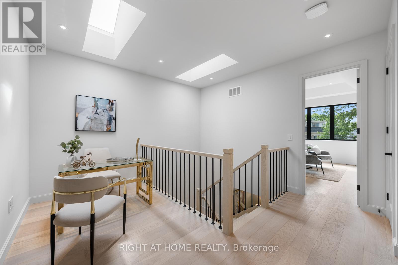 85 Holborne Avenue, Toronto, Ontario  M4C 2R3 - Photo 21 - E12922000