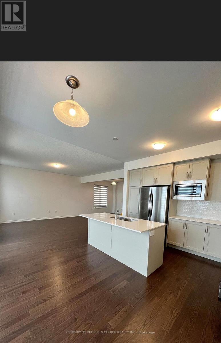 1491 Kitchen Court, Milton, Ontario  L9E 1Y8 - Photo 5 - W12921980