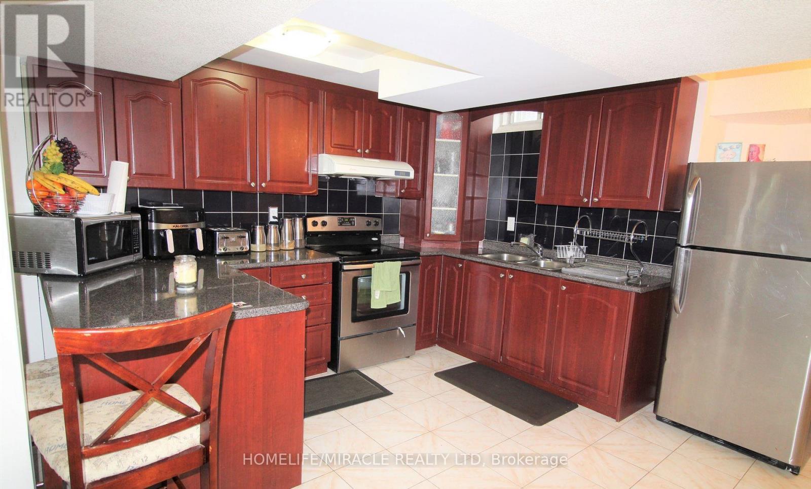 26 Briardale ( Bsmt ) Road, Brampton, Ontario L7A 1S5 - Photo 3 - W12921990