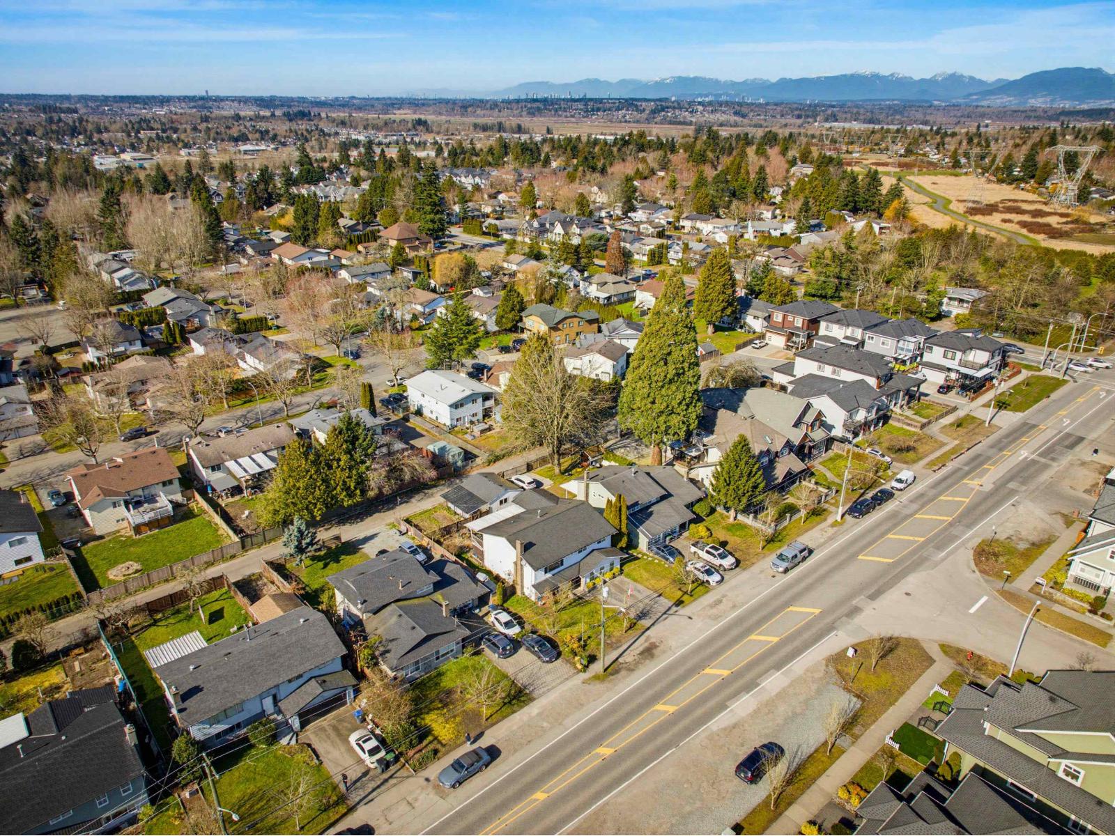 5927 184 Street, Surrey, British Columbia V3S 4N2 - Photo 38 - R3095026