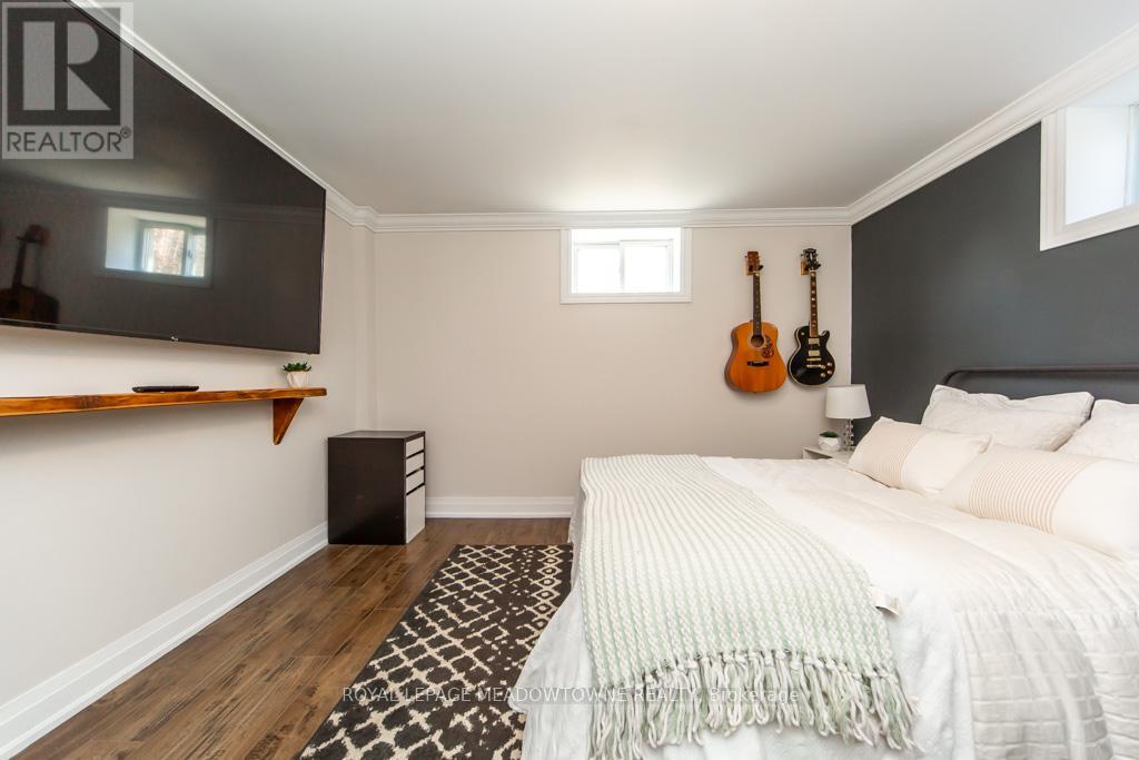 64 Dumbarton Street, Guelph, Ontario  N1E 3T6 - Photo 32 - X12921968