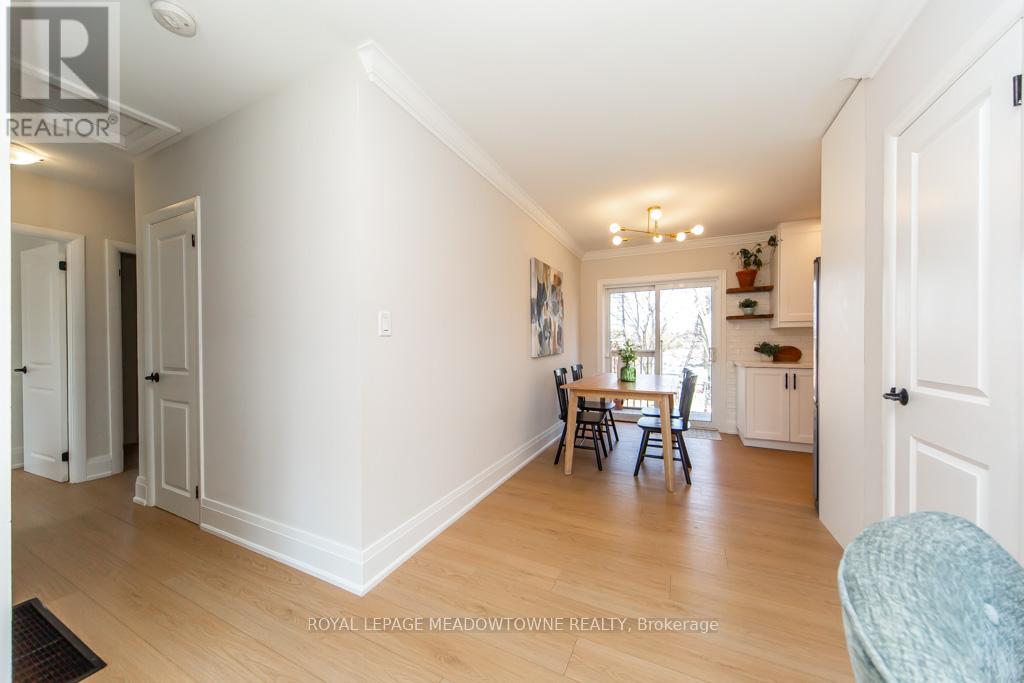 64 Dumbarton Street, Guelph, Ontario  N1E 3T6 - Photo 9 - X12921968