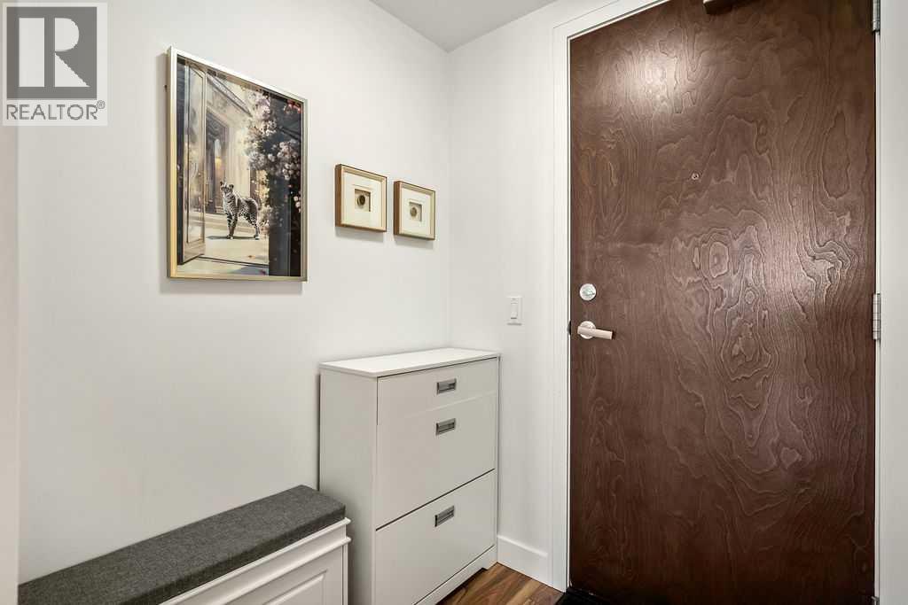 451, 222 Riverfront Avenue SW, Calgary, Alberta  T2P 0X2 - Photo 3 - A2290130