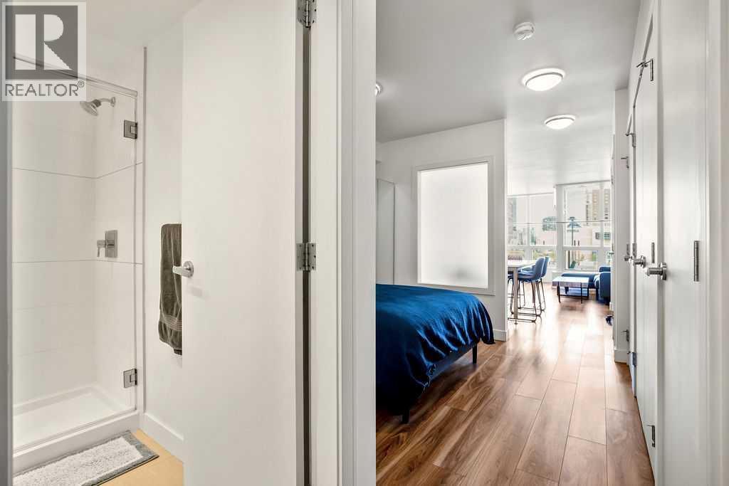 451, 222 Riverfront Avenue SW, Calgary, Alberta  T2P 0X2 - Photo 4 - A2290130