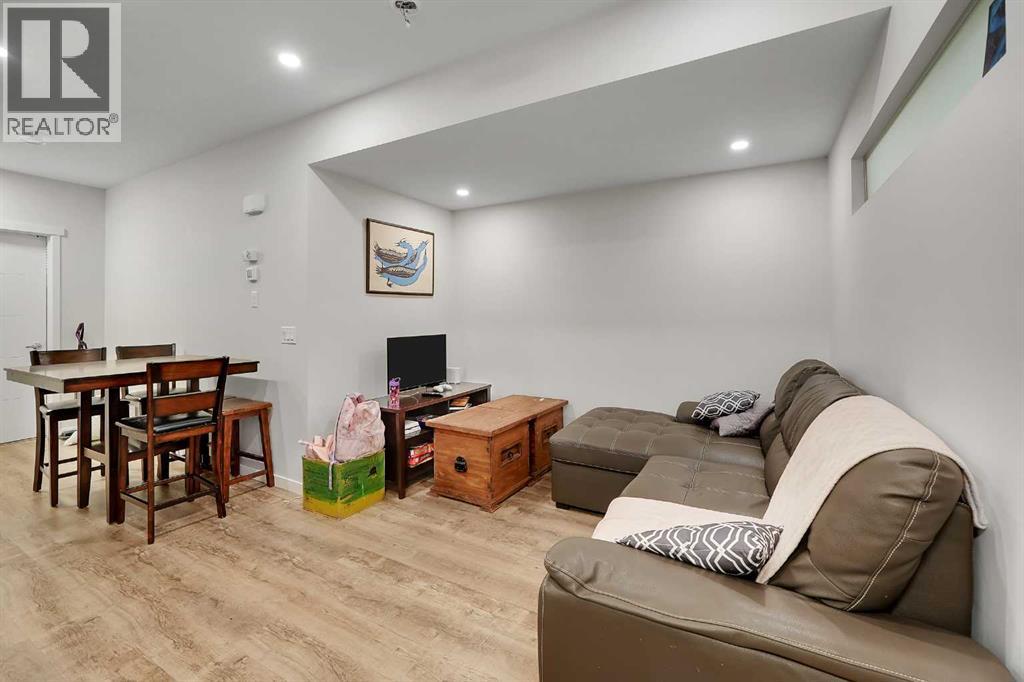 175 Magnolia Way Sw, Calgary, Alberta  T3M 3M6 - Photo 34 - A2295566