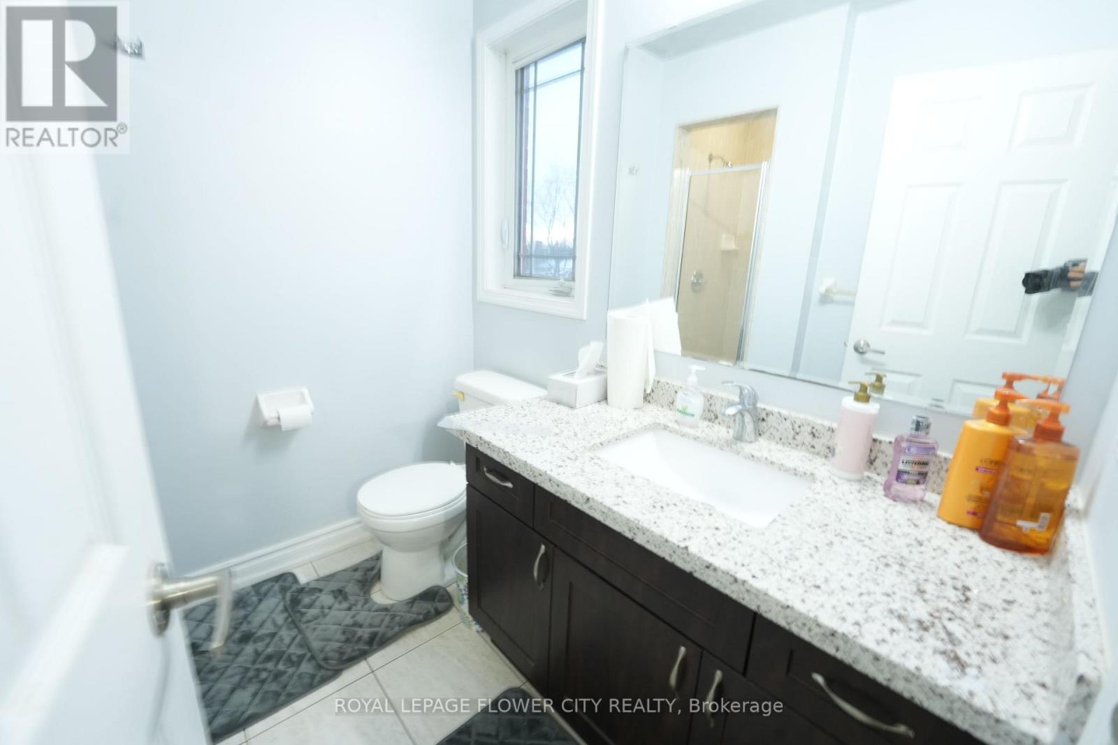 8 - 50 Hillcrest Avenue, Brampton, Ontario  L6W 0B1 - Photo 11 - W12821028