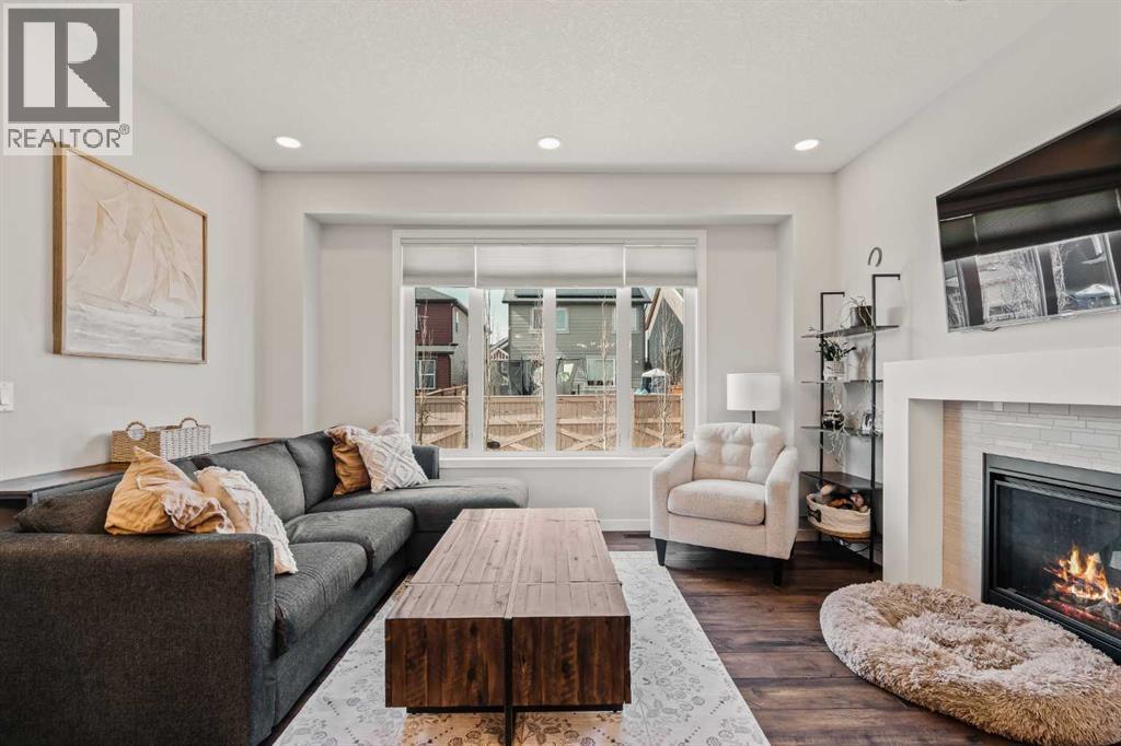 65 Sunrise Crescent, Cochrane, Alberta  T4C 0Z6 - Photo 11 - A2296066