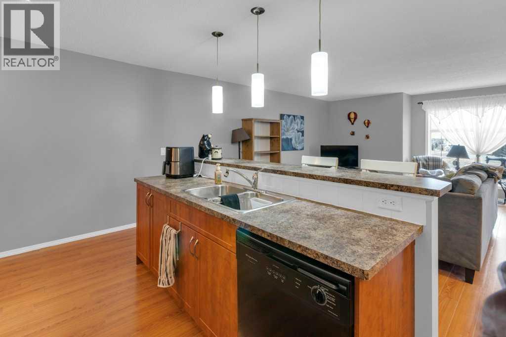 2429, 700 Willowbrook Road NW, Airdrie, Alberta  T4B 2B7 - Photo 7 - A2296314