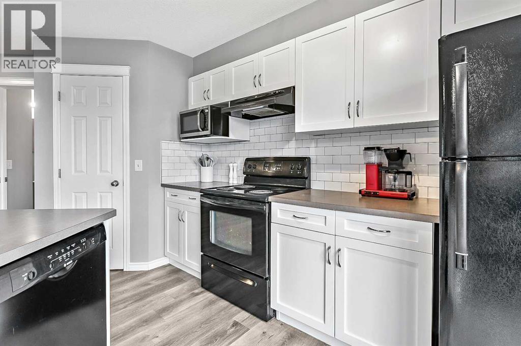 106 Panatella Park Nw, Calgary, Alberta  T3K 6K4 - Photo 10 - A2296393