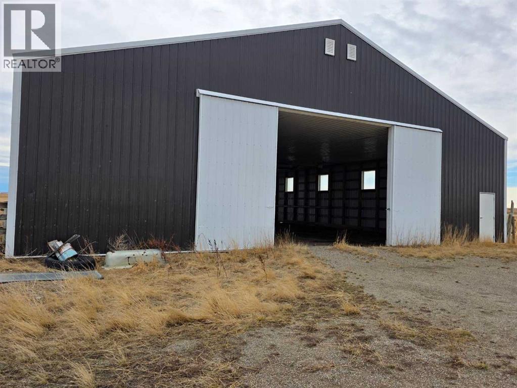 846 Highway, Rural Warner No. 5, Alberta  T0K 0A8 - Photo 1 - A2296525