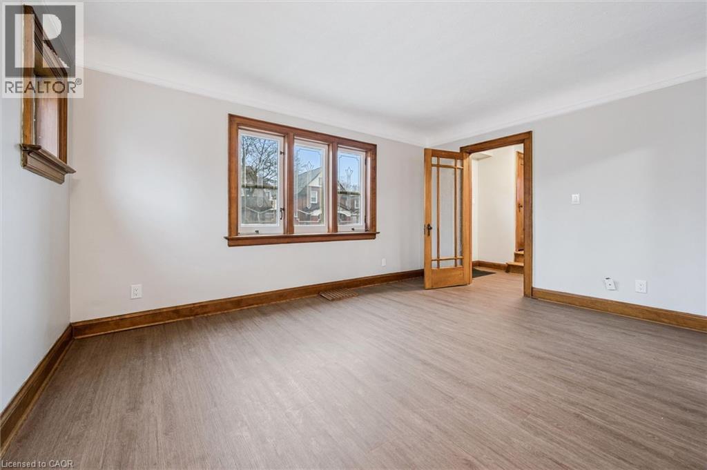 317 Frederick Street, Kitchener, Ontario  N2H 2N8 - Photo 5 - 40814684