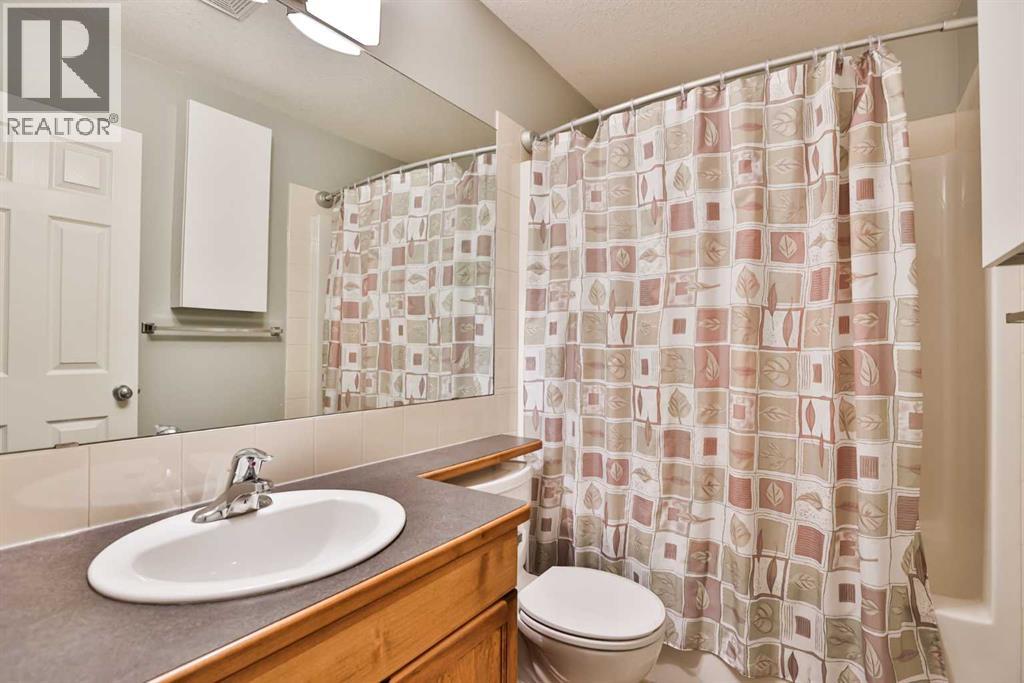 3, 149 Silkstone Road W, Lethbridge, Alberta  T1J 3Y6 - Photo 5 - A2295431