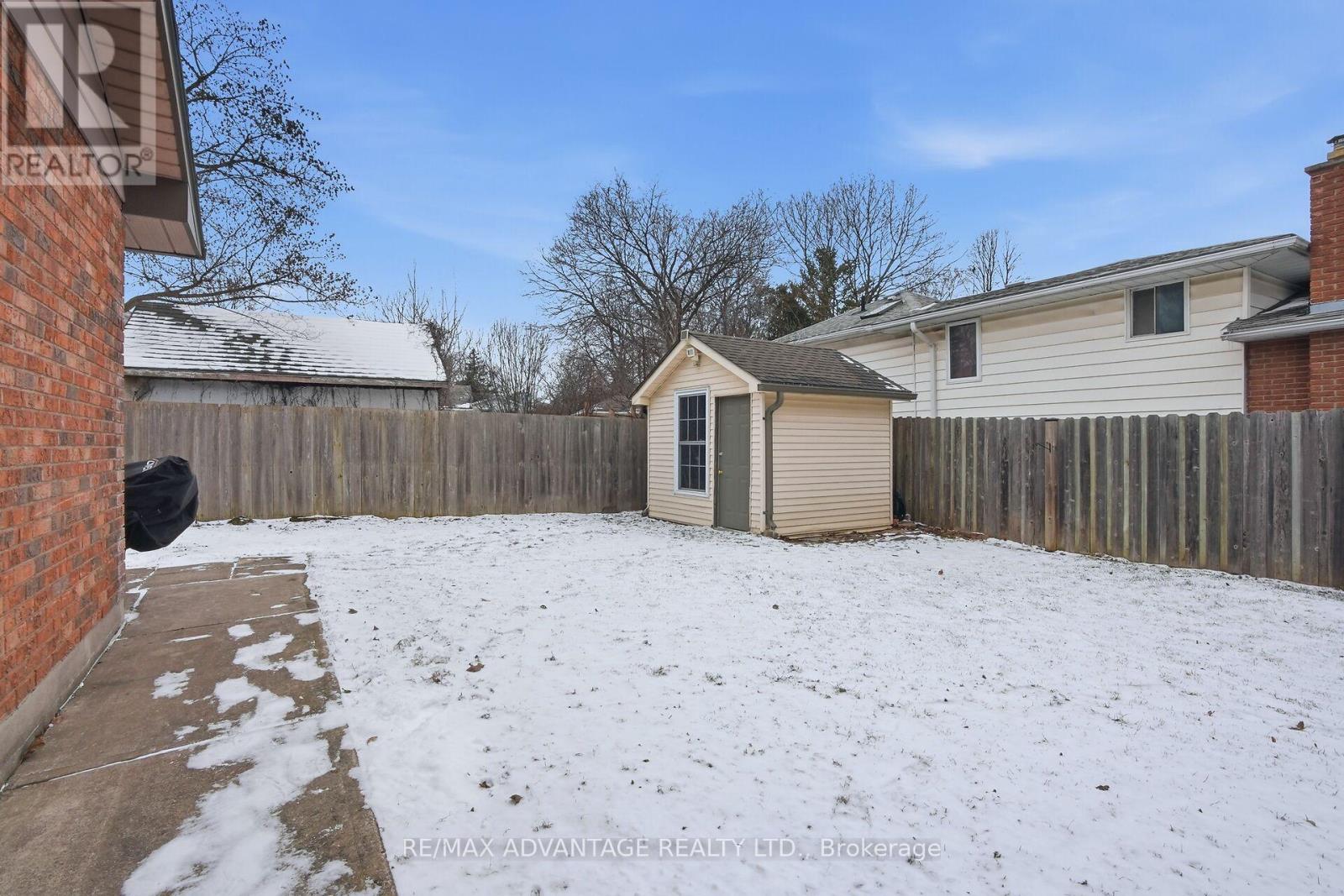 96 Rollscourt Place, London North, Ontario  N6G 1M2 - Photo 35 - X12922020