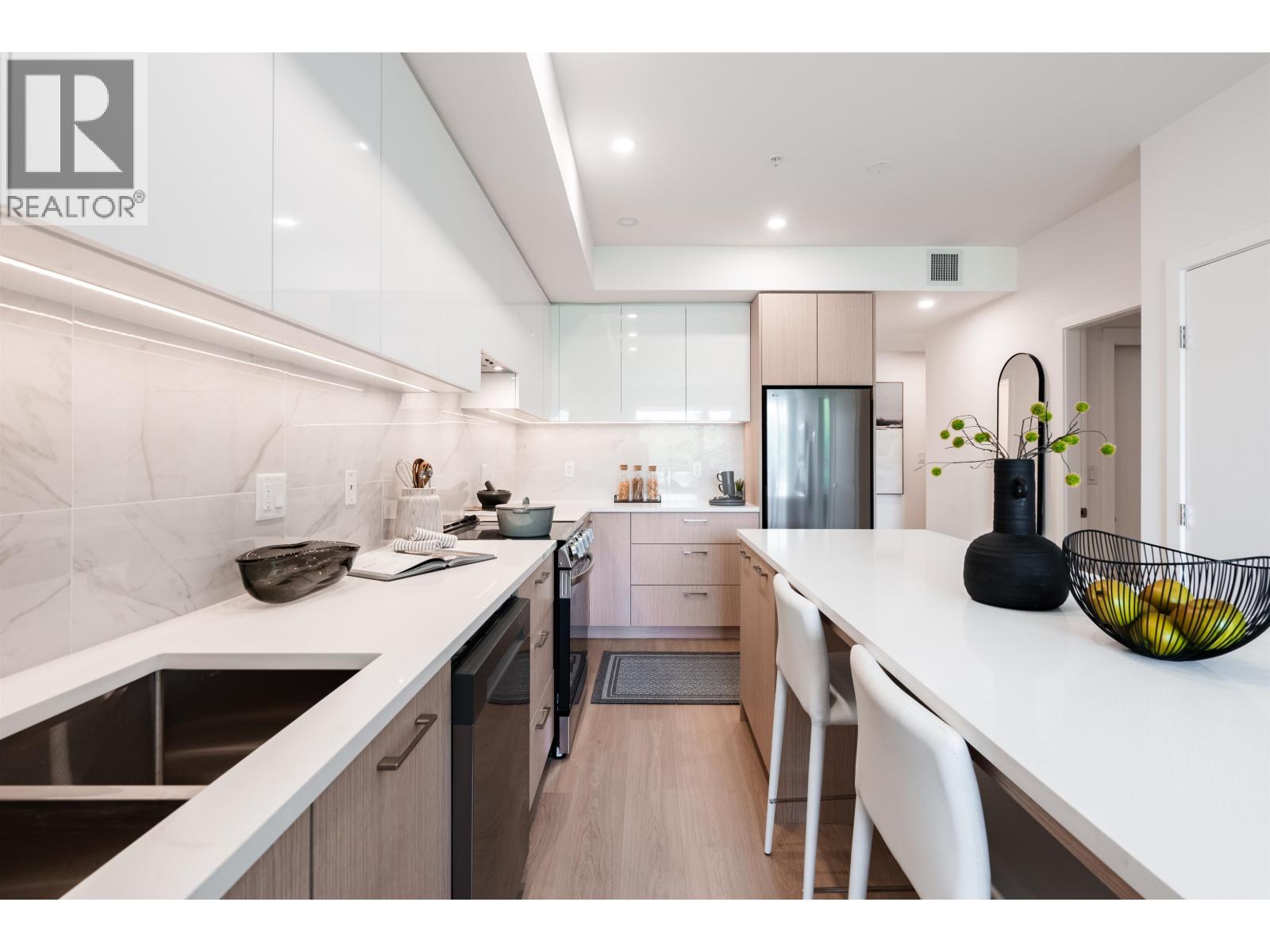 312 150 James Road, Port Moody, British Columbia  V3H 0N7 - Photo 3 - R3103841