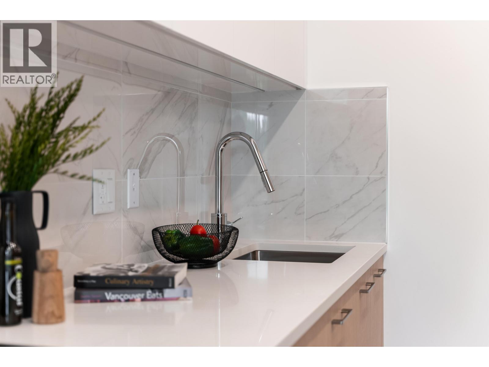 602 150 James Road, Port Moody, British Columbia  V3H 2S4 - Photo 8 - R3103844