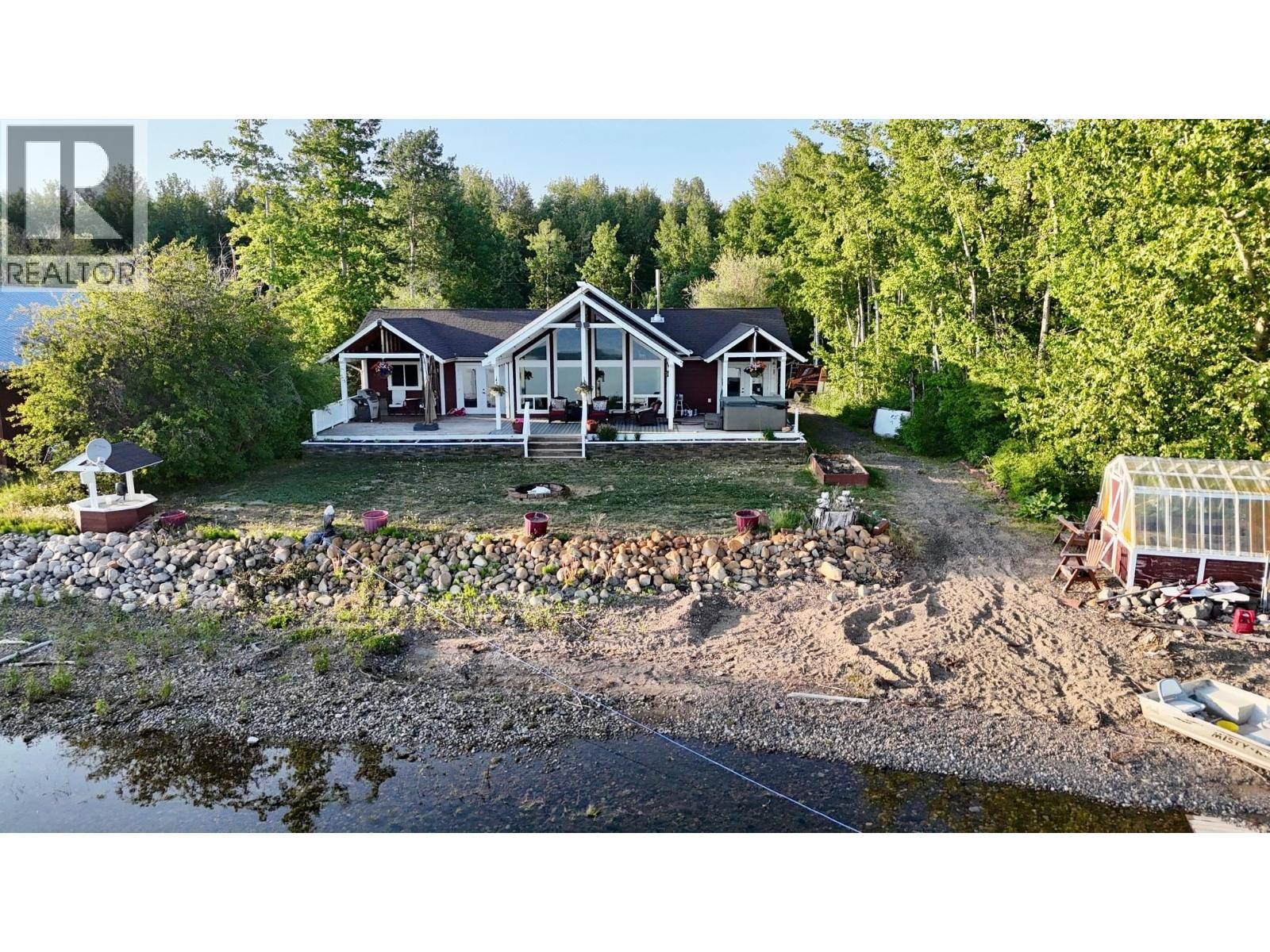 7285 Peterson Road, Fraser Lake, British Columbia  V0J 1S0 - Photo 6 - R3102494