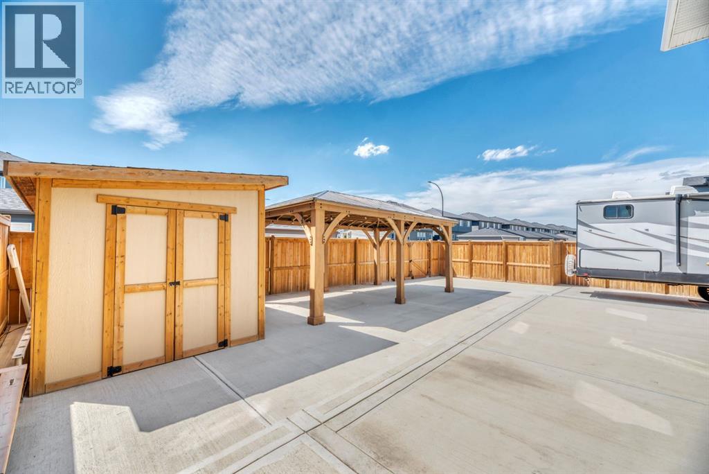 240 Creekstone Path SW, Calgary, Alberta  T2X 4X8 - Photo 34 - A2281659