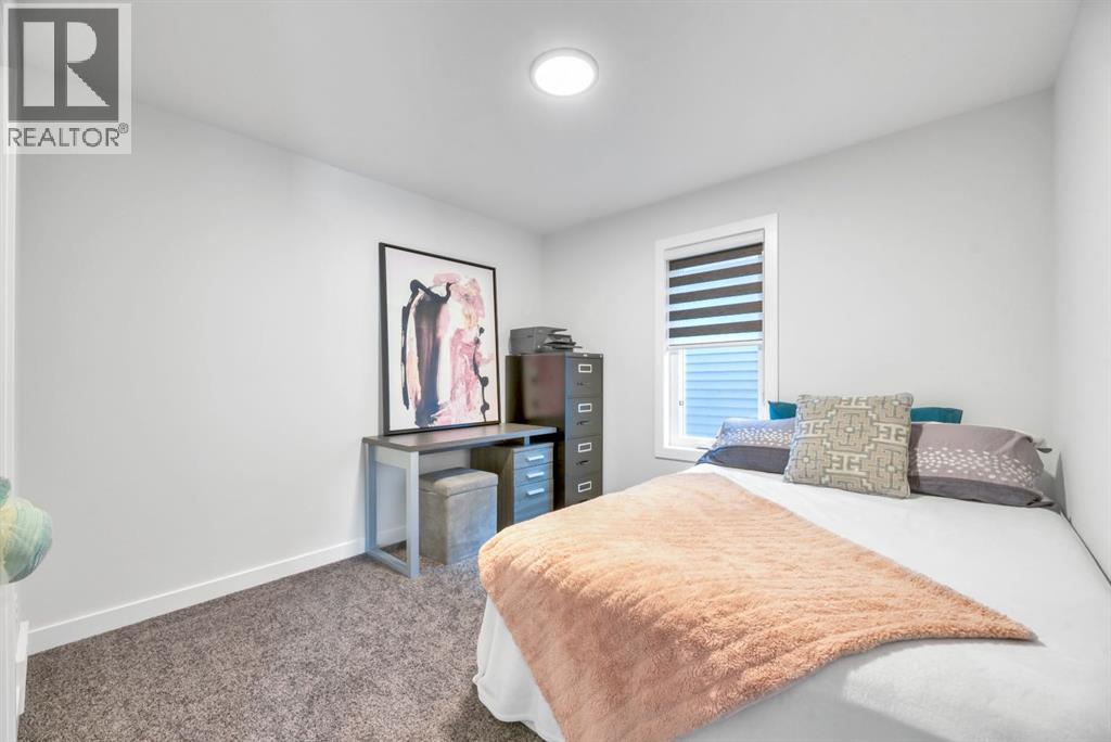 240 Creekstone Path SW, Calgary, Alberta  T2X 4X8 - Photo 28 - A2281659