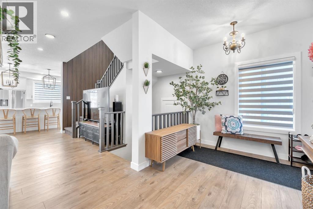 240 Creekstone Path SW, Calgary, Alberta  T2X 4X8 - Photo 6 - A2281659