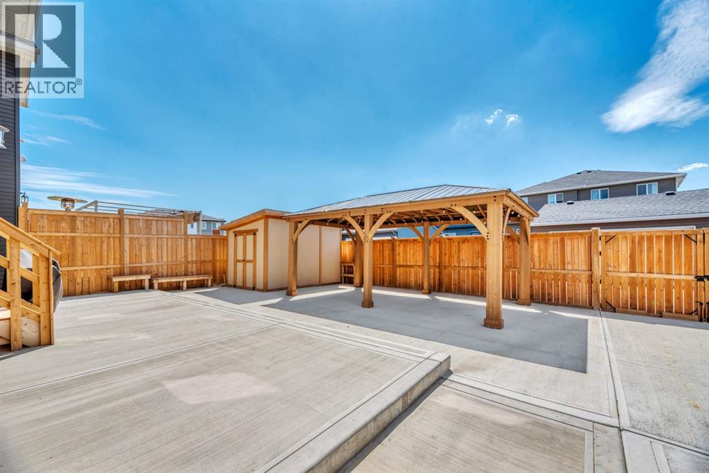 240 Creekstone Path SW, Calgary, Alberta  T2X 4X8 - Photo 31 - A2281659