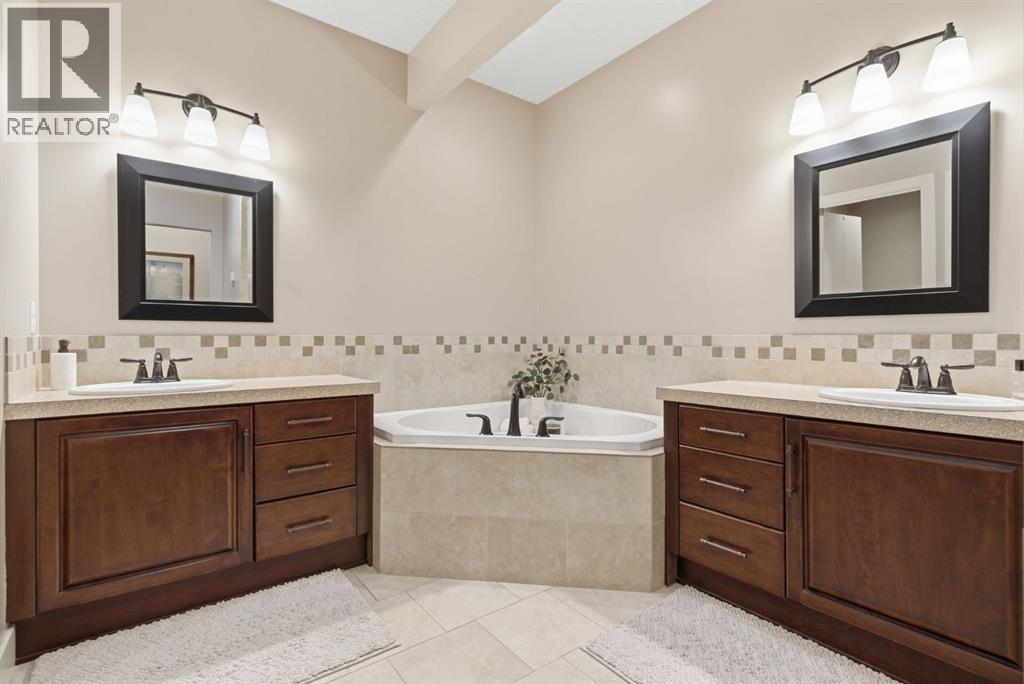 124 Ranch Road, Okotoks, Alberta  T1S 0K5 - Photo 40 - A2293160