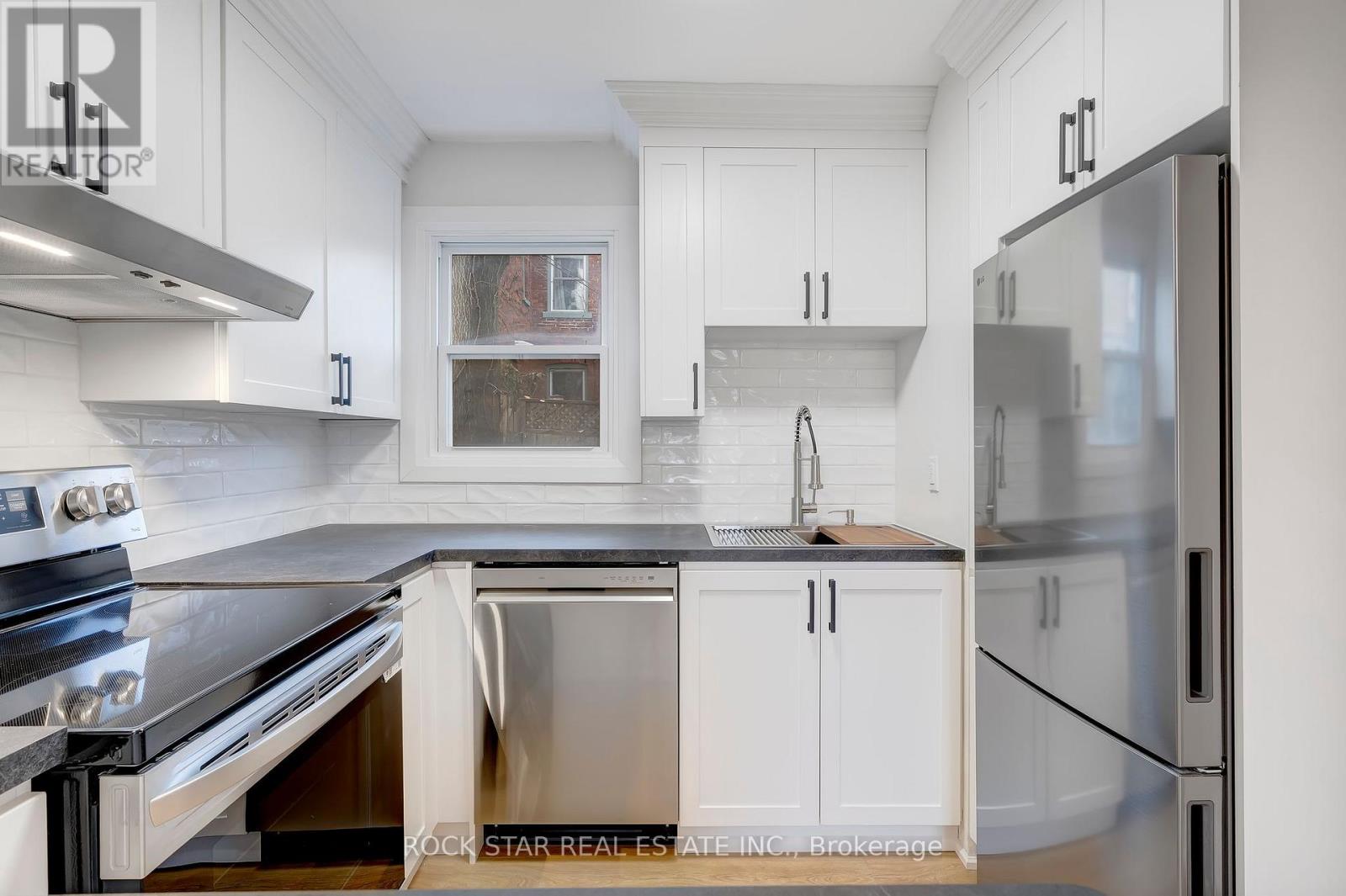 73 Peter Street, Hamilton, Ontario  L8R 1T4 - Photo 10 - X12922040