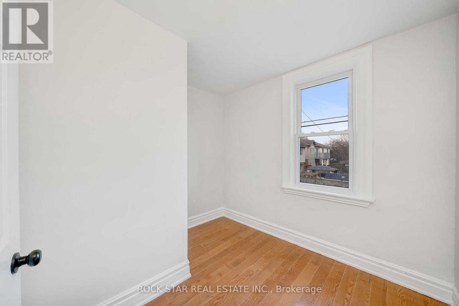 73 Peter Street, Hamilton, Ontario  L8R 1T4 - Photo 15 - X12922040