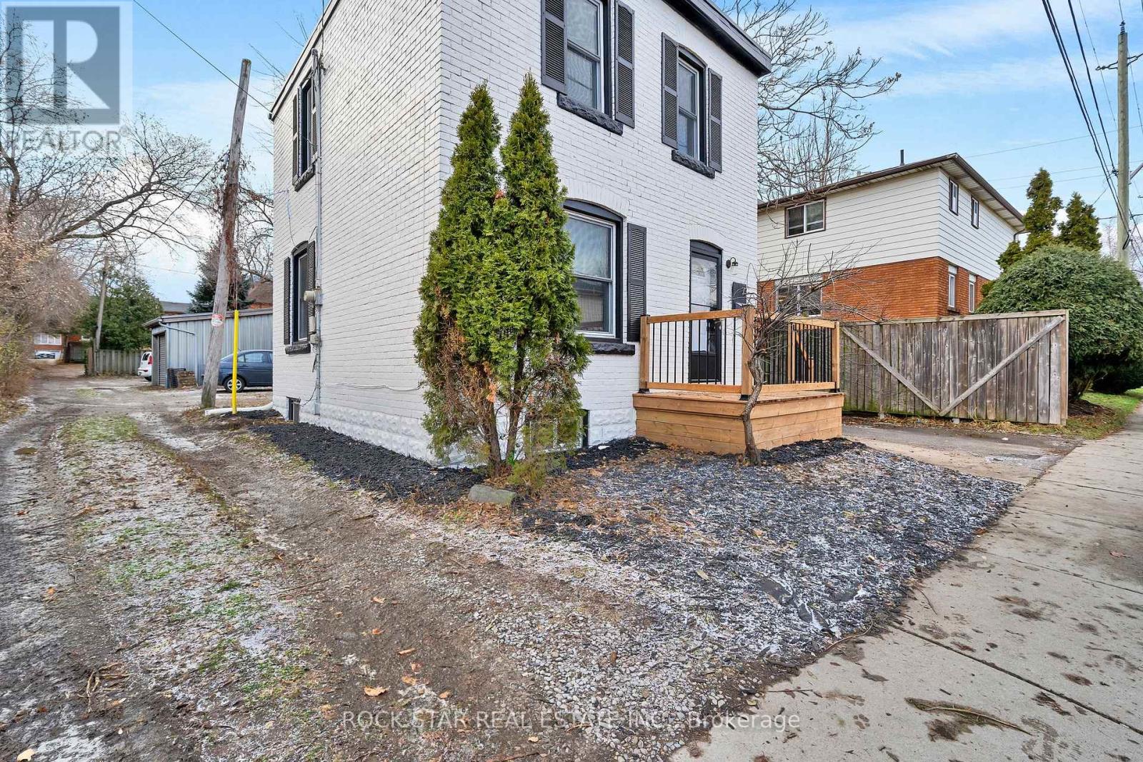 73 Peter Street, Hamilton, Ontario  L8R 1T4 - Photo 3 - X12922040