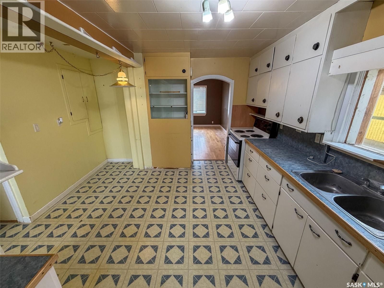 244 Maple Street, Gull Lake, Saskatchewan  S0N 1A0 - Photo 18 - SK031239