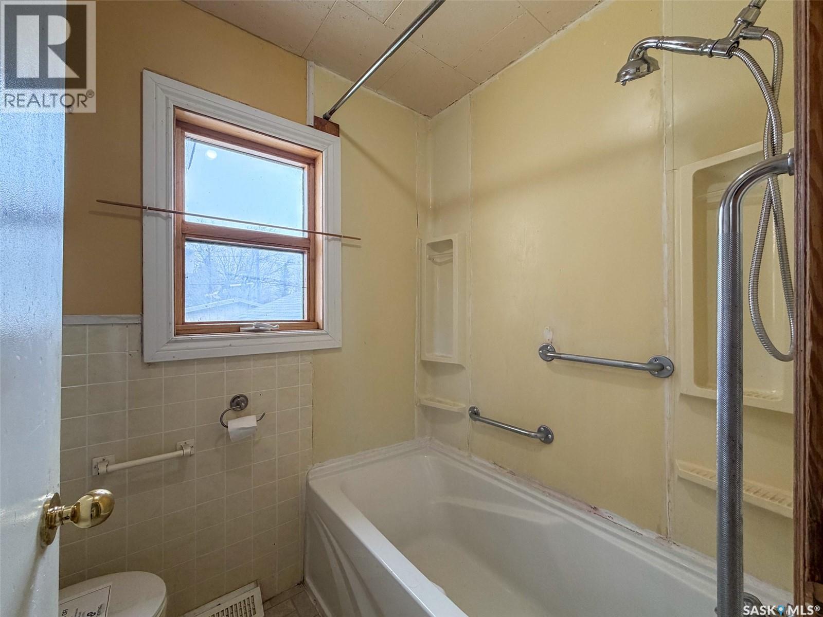 244 Maple Street, Gull Lake, Saskatchewan  S0N 1A0 - Photo 22 - SK031239