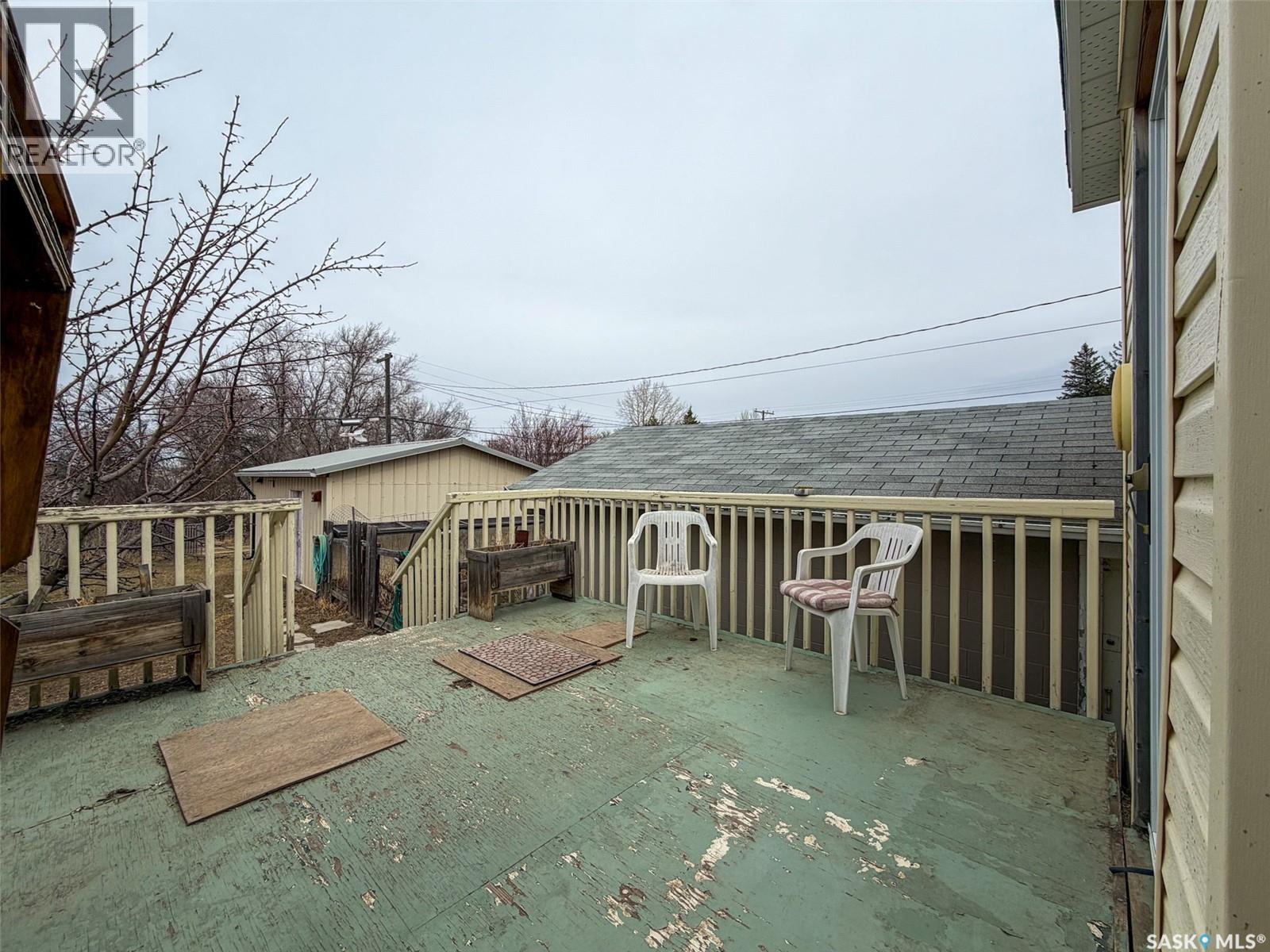 244 Maple Street, Gull Lake, Saskatchewan  S0N 1A0 - Photo 36 - SK031239