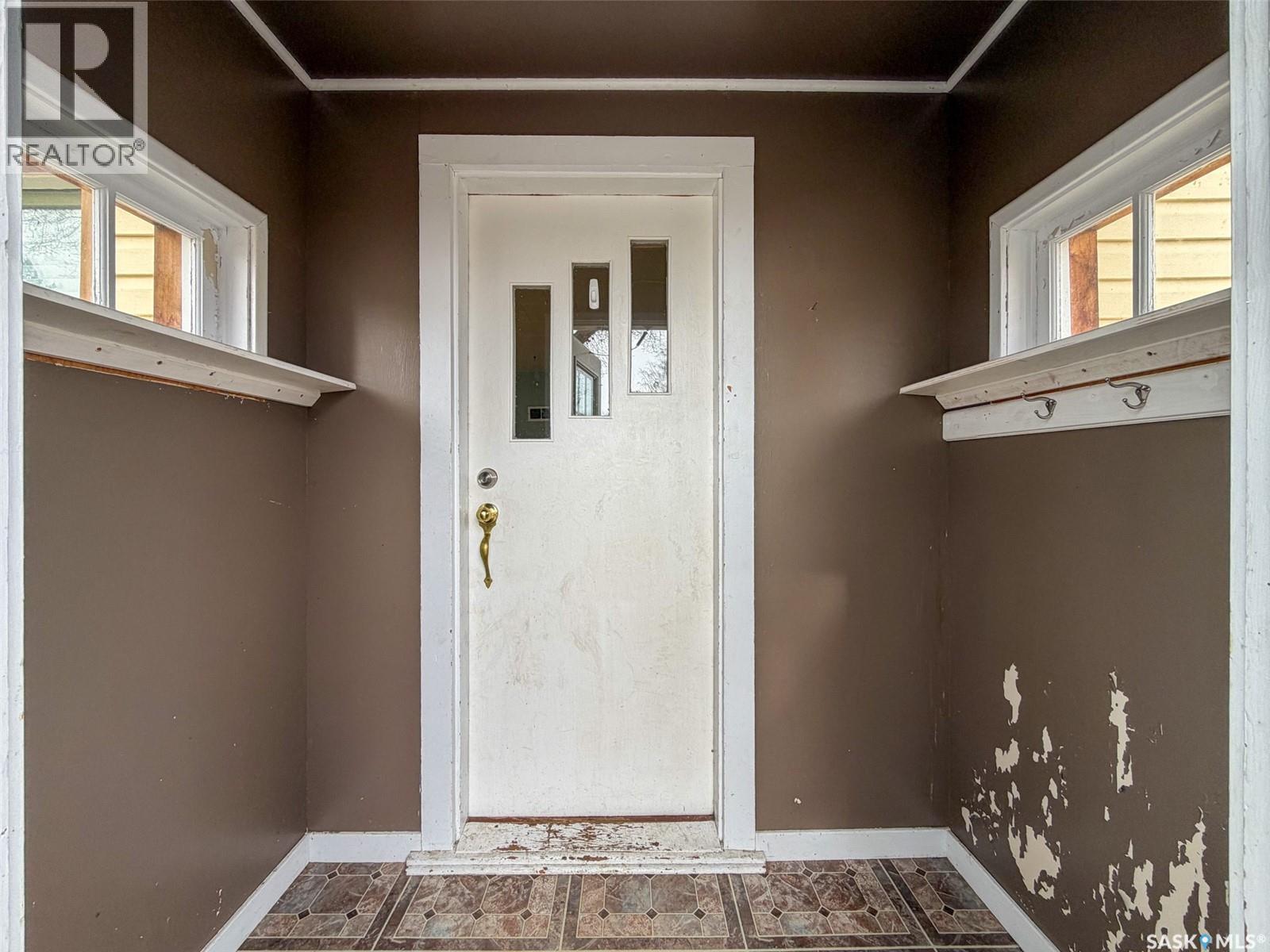 244 Maple Street, Gull Lake, Saskatchewan  S0N 1A0 - Photo 5 - SK031239