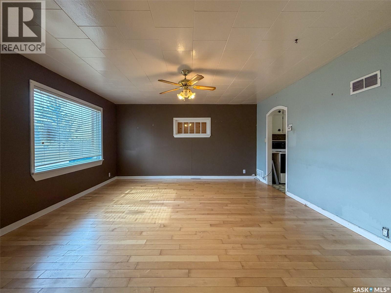 244 Maple Street, Gull Lake, Saskatchewan  S0N 1A0 - Photo 8 - SK031239