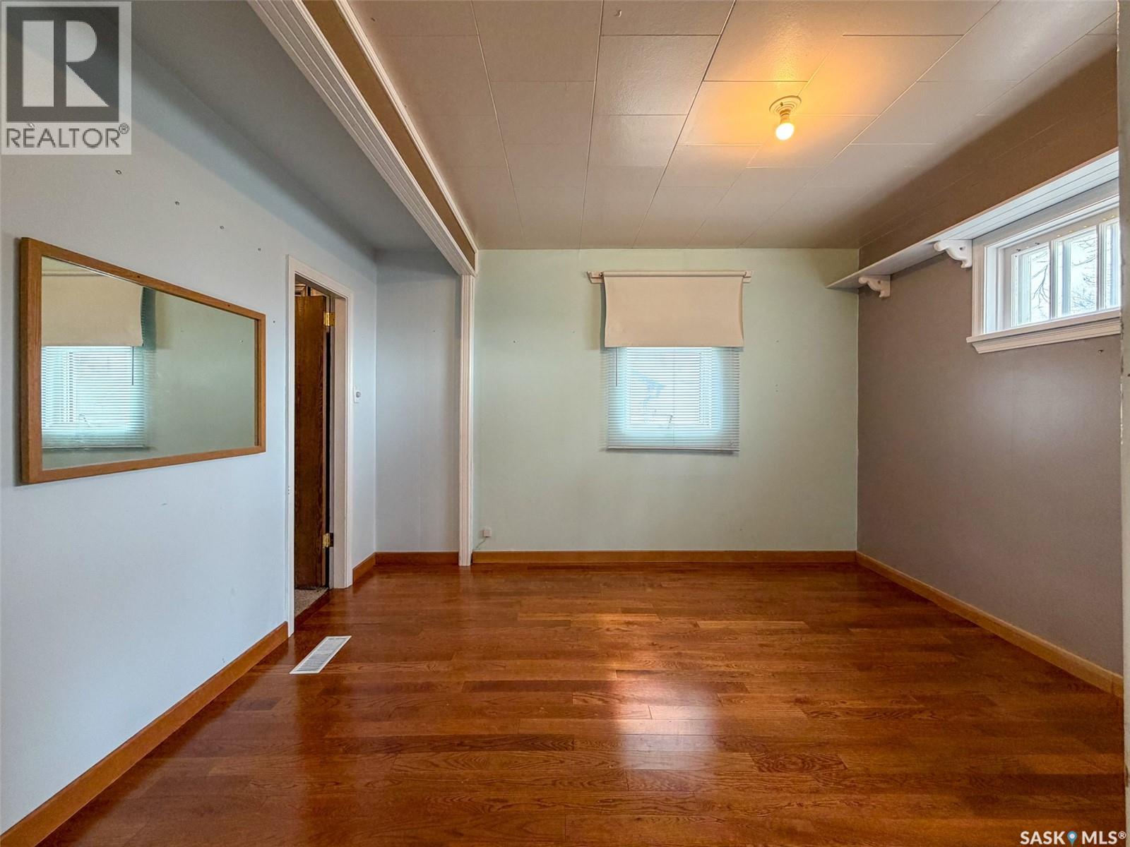 244 Maple Street, Gull Lake, Saskatchewan  S0N 1A0 - Photo 9 - SK031239