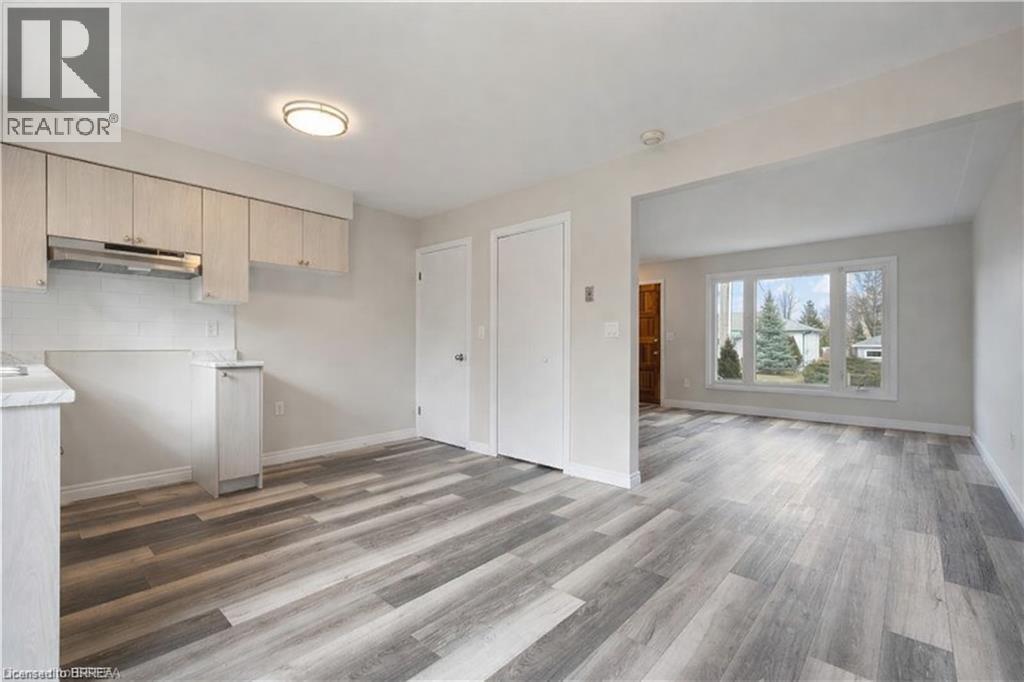 30 Rowanwood Avenue, Brantford, Ontario  N3S 7B9 - Photo 8 - 40815178