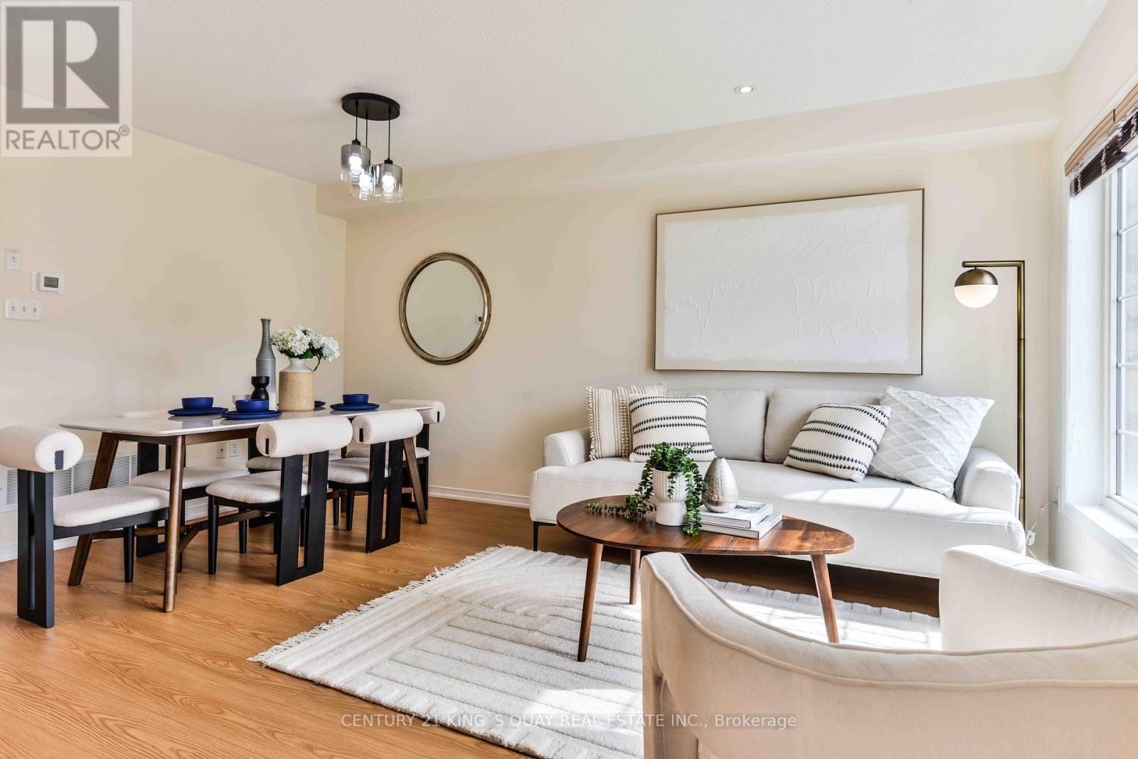 37 Prince Charles Way, Markham, Ontario  L6C 0B4 - Photo 17 - N12849564