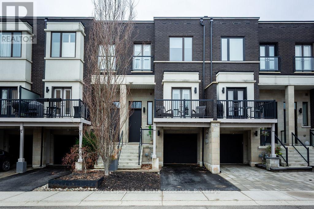 228 Vellwood Common, Oakville, Ontario  L6L 0E8 - Photo 19 - W12921516