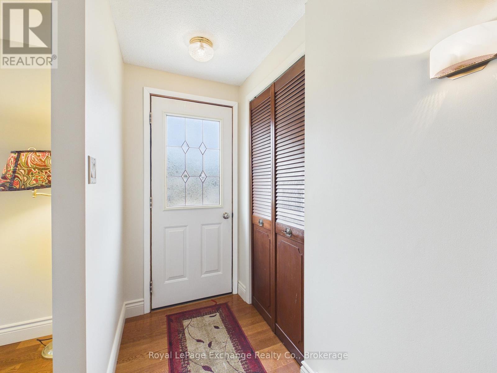 24 Inverness Street N, Kincardine, Ontario  N2Z 1J4 - Photo 2 - X12922066