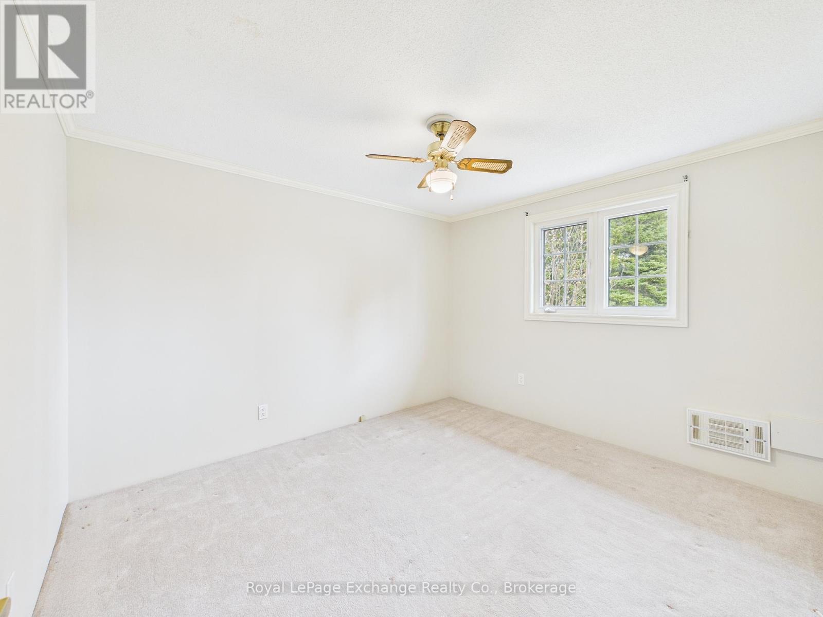 24 Inverness Street N, Kincardine, Ontario  N2Z 1J4 - Photo 9 - X12922066