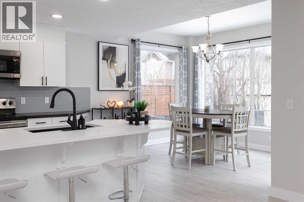 86 Cougarstone Court Sw, Calgary, Alberta  T3H 5R3 - Photo 1 - A2295836