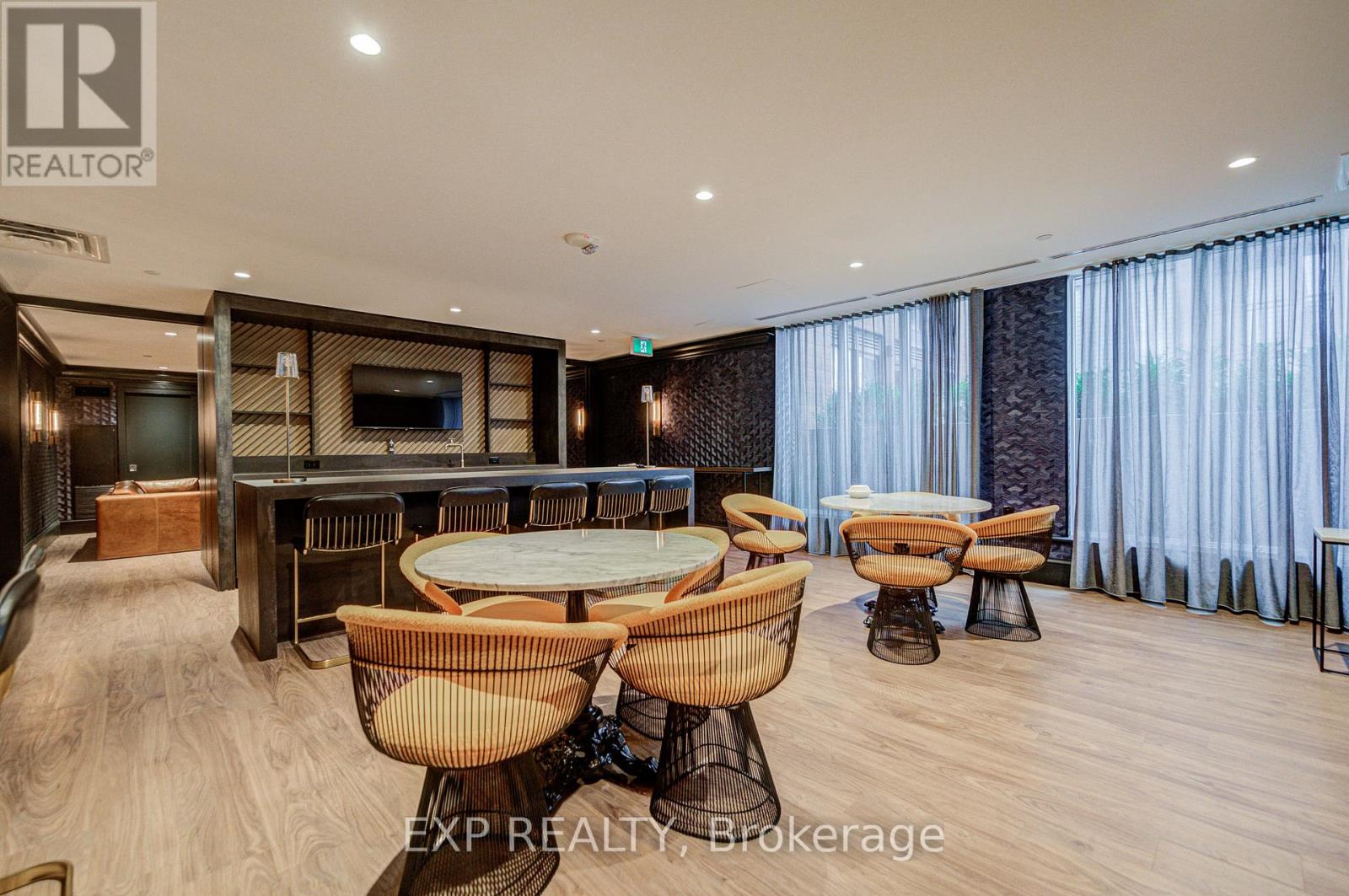 211 - 1285 Queen Street E, Toronto, Ontario  M4L 1C2 - Photo 18 - E12922060