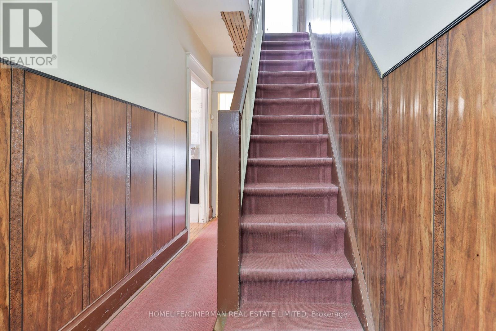 60 Beach View Crescent, Toronto, Ontario  M4E 2L5 - Photo 11 - E12922094