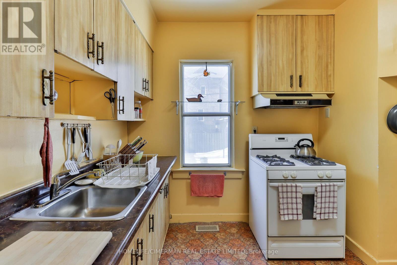 60 Beach View Crescent, Toronto, Ontario  M4E 2L5 - Photo 23 - E12922094