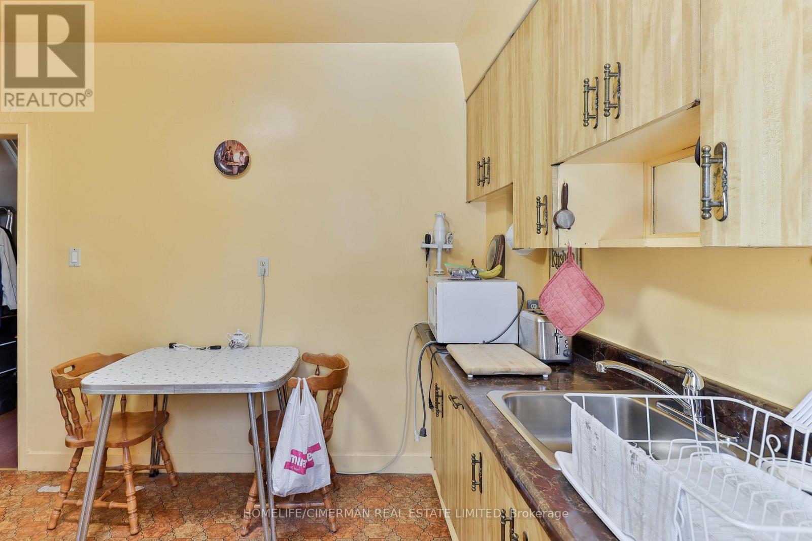 60 Beach View Crescent, Toronto, Ontario  M4E 2L5 - Photo 24 - E12922094