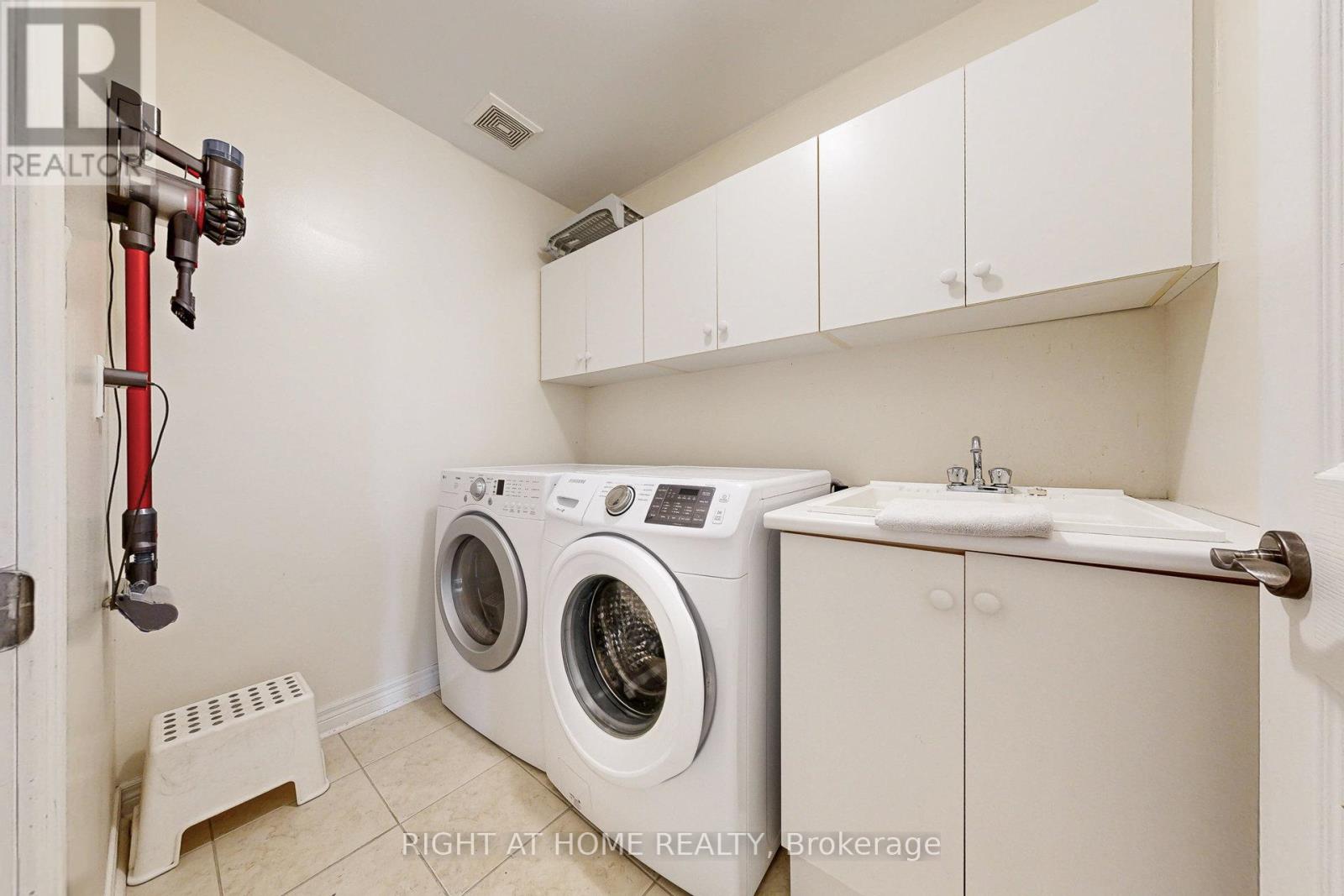 41 - 280 Paradelle Drive, Richmond Hill, Ontario  L4E 0E1 - Photo 24 - N12922048